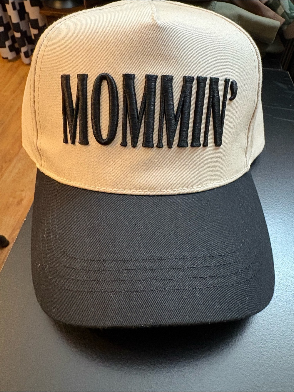 Mommin Trucker Hat Black & Cream